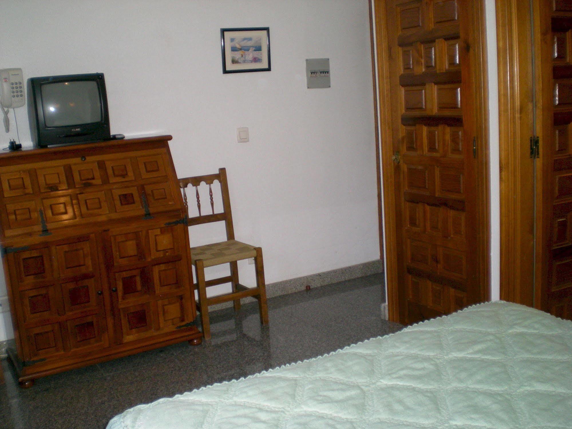Hotel Puerta Romeros Burgos Ngoại thất bức ảnh